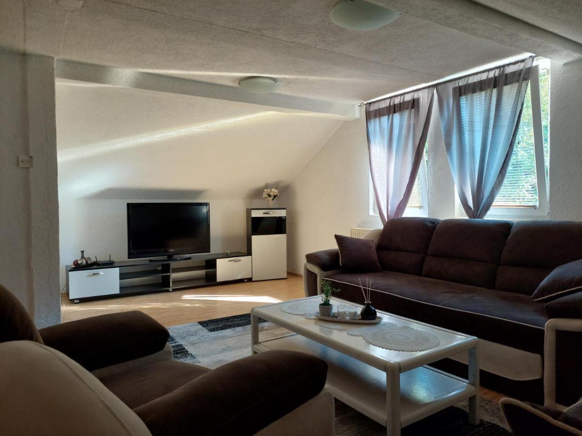 Apartment Em 2 Тузла Екстериор снимка