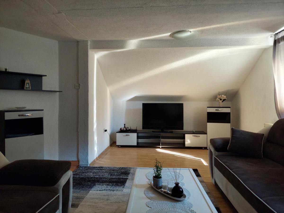 Apartment Em 2 Тузла Екстериор снимка